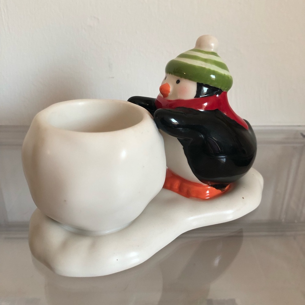 NWOT 🎄 Hallmark Christmas Penguin Tealight